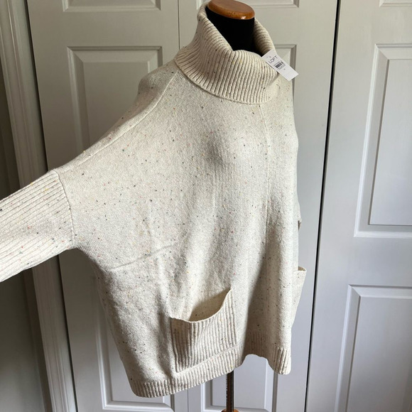 LOFT White Flecked Pocket Poncho Sweater - Picture 2 of 10